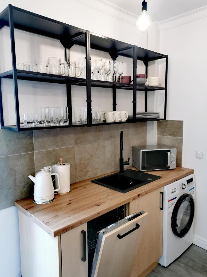 Retro Apartment *